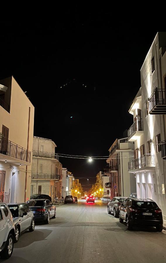 Porta Del Golfo Apartments & Suites Castellammare del Golfo Exterior photo
